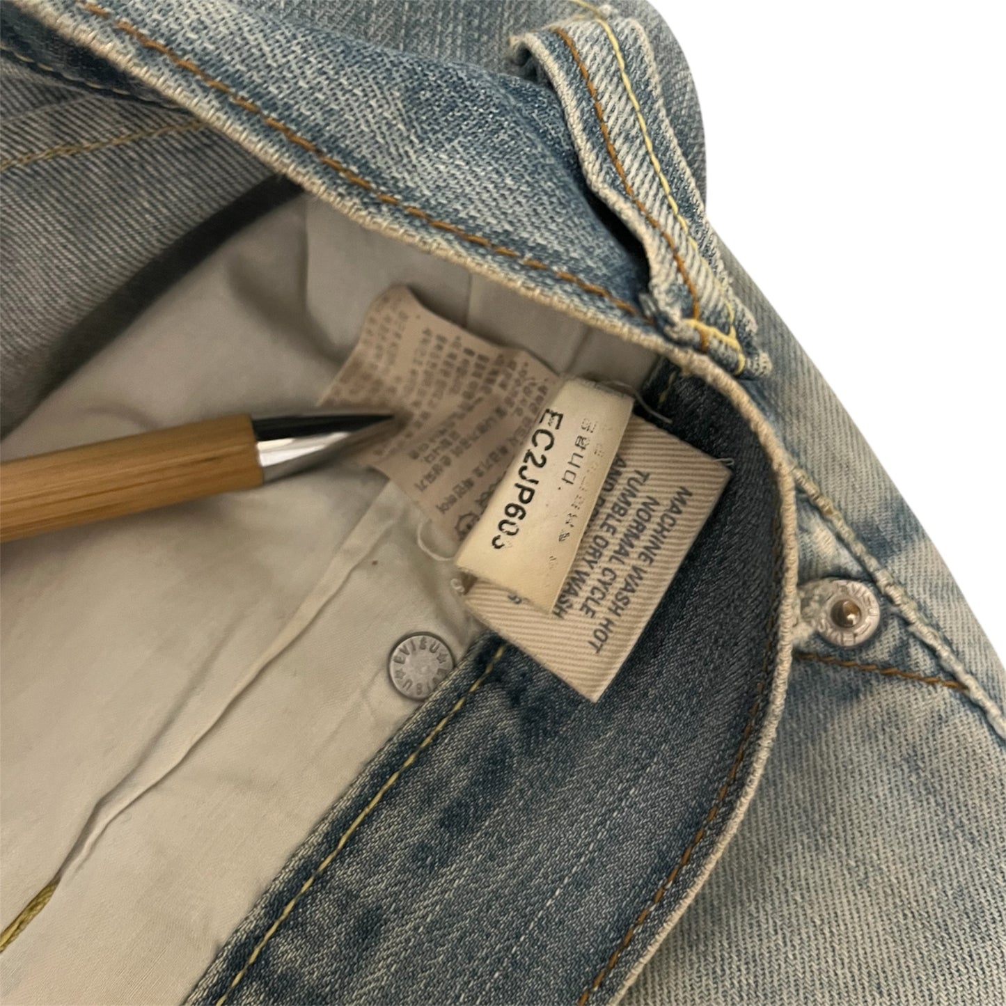 Evisu Jorts Denim Buckle Back Baggy Fit (W32)