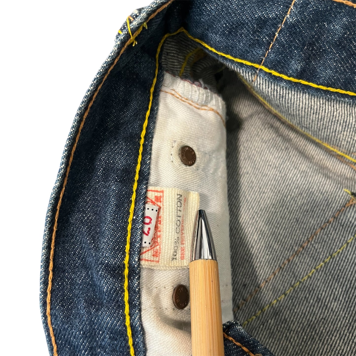 Evisu Low Waist Bootcut Jeans Pink Seagull (W28/L28)